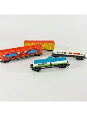 Vintage HO Scale Tanker & Auto Loader Train Cars Lot - Union 76 Wesson Durango M
